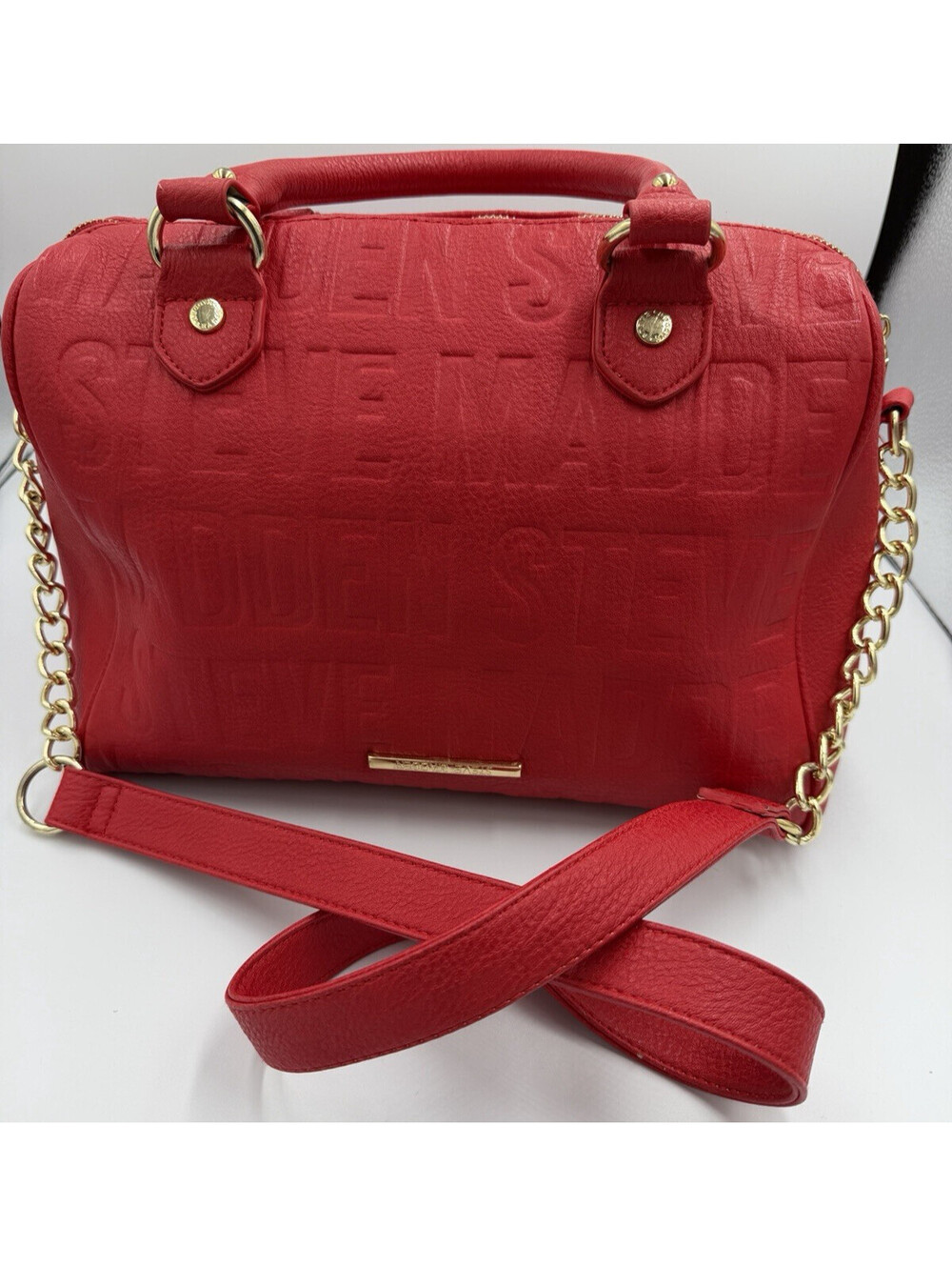 Steve Madden Red Embossed Handbag Rare Factory Error Upside Down Metal Logo